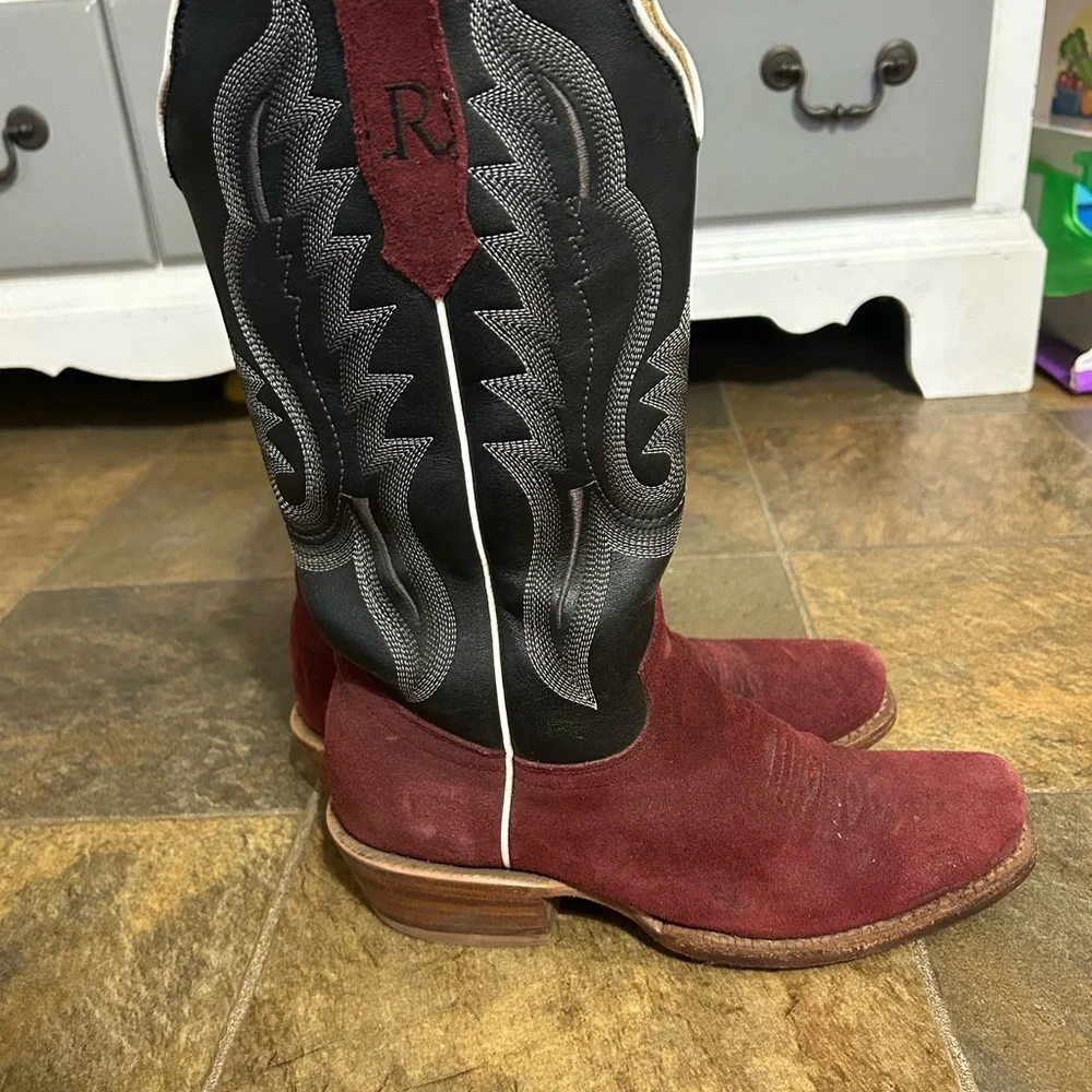 R Watson boots ❤️ - Picture 3 of 5